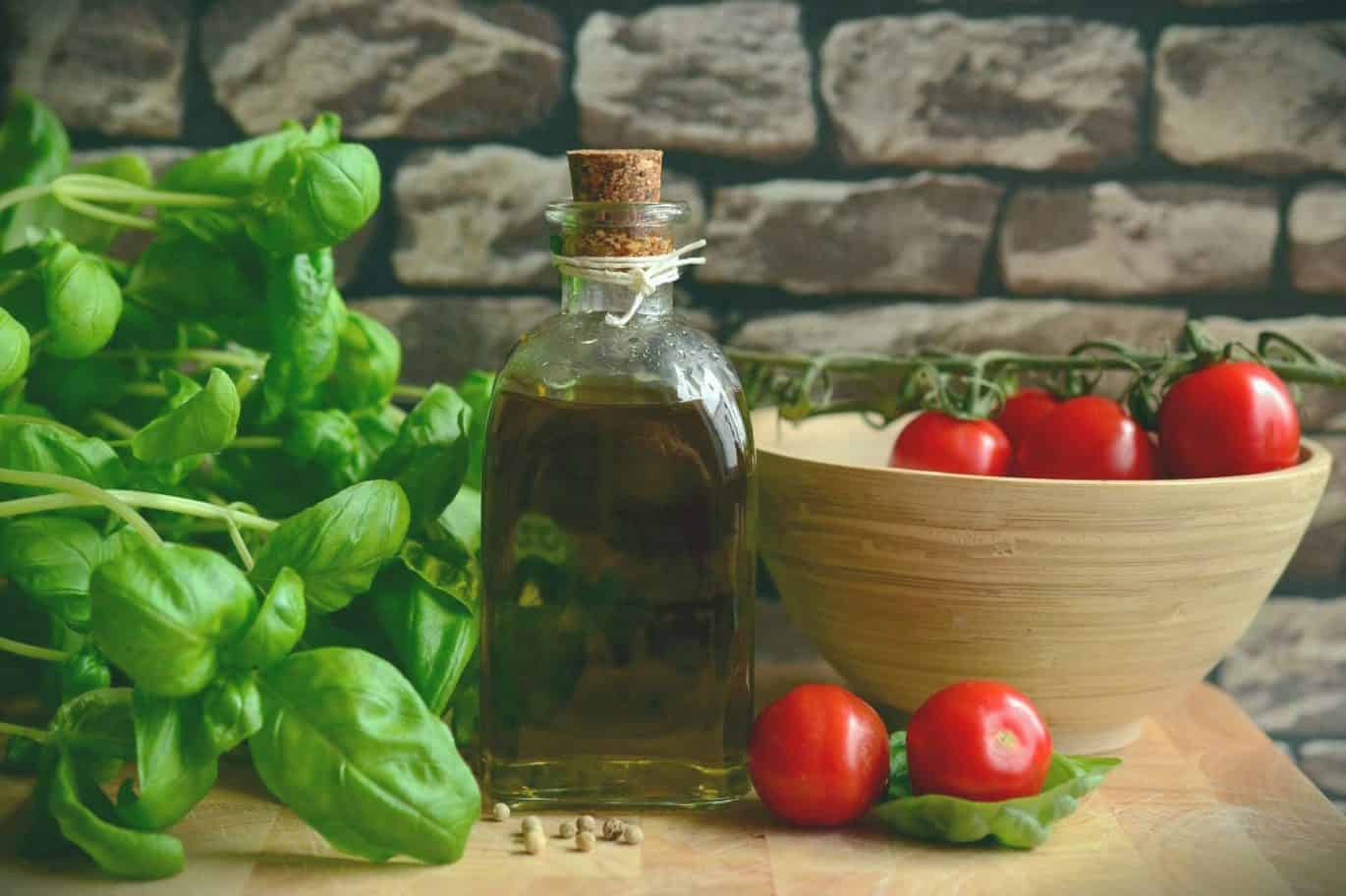 Basilikum, das Kraut der Mediterranen Küche | Flavor Spices